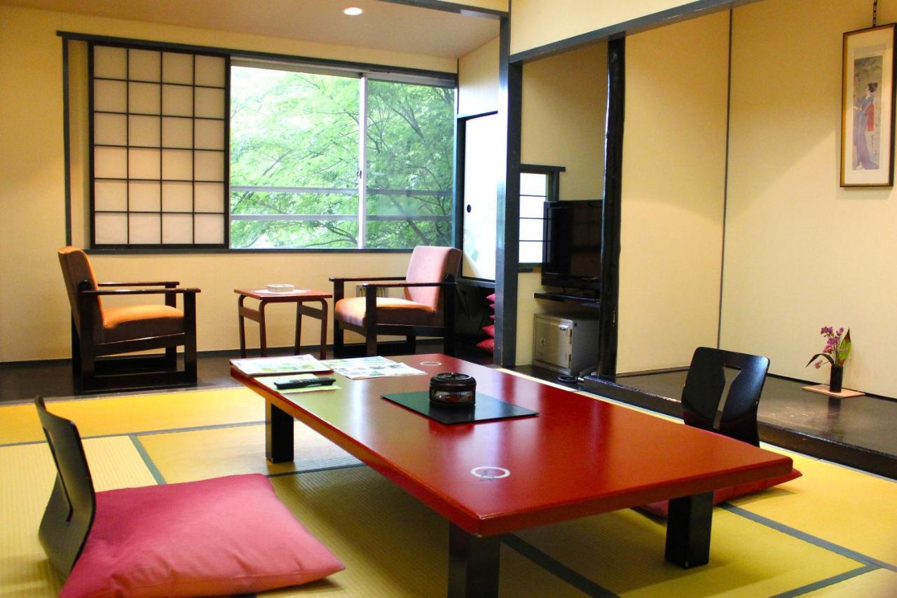 Shinki Hotel Shibukawa Екстериор снимка