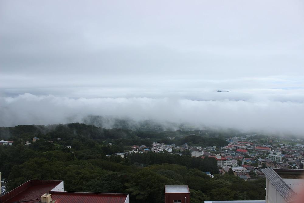 Shinki Hotel Shibukawa Екстериор снимка